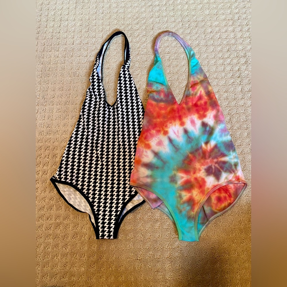 Lot of 2 American Apparel bodysuits
